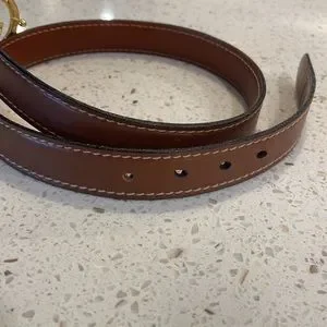 Gucci thin leather belt with ‘GG’ brass buckle size 70-28 GUCCI GG logo thin belt size 70/ 28 main image 2
